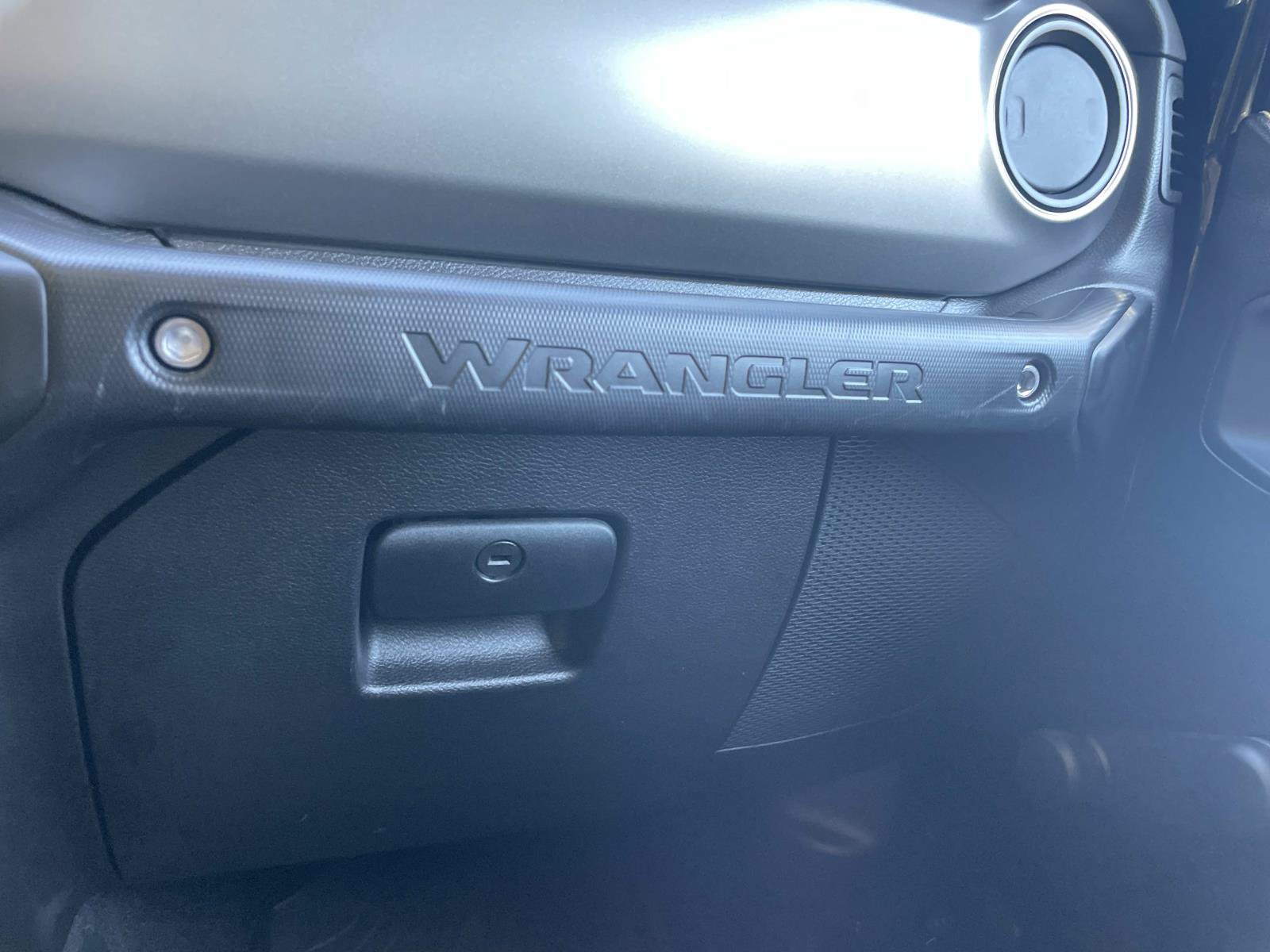 Certified 2023 Jeep Wrangler Sport AWD/4WD image 29