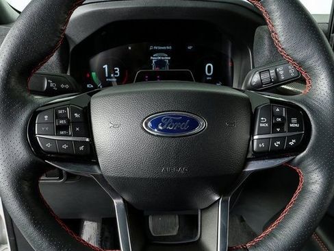 Used 2025 Ford Explorer ST-Line w/ Premium Package image 9