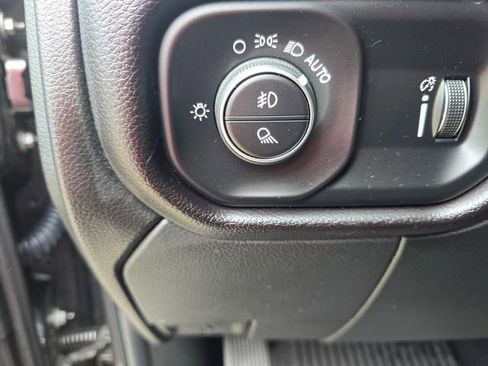 Used 2023 RAM 2500 Big Horn w/ Level 1 Equipment Group image 17