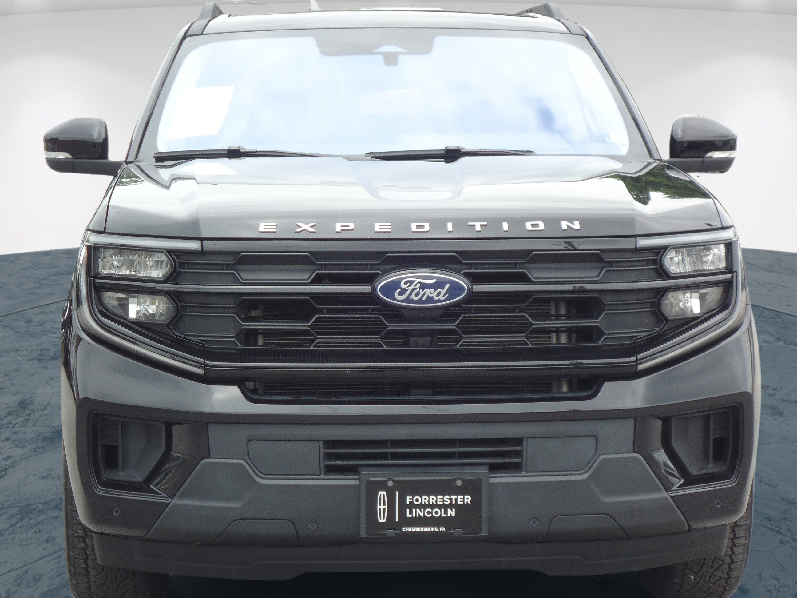 Used 2025 Ford Expedition Max Active AWD/4WD image 8