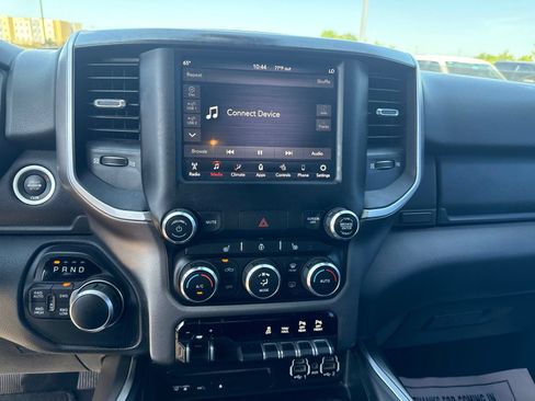 Used 2019 RAM 1500 Big Horn AWD/4WD image 18