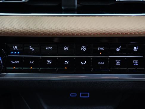 New 2026 Chevrolet Equinox ACTIV w/ Convenience Package III image 28