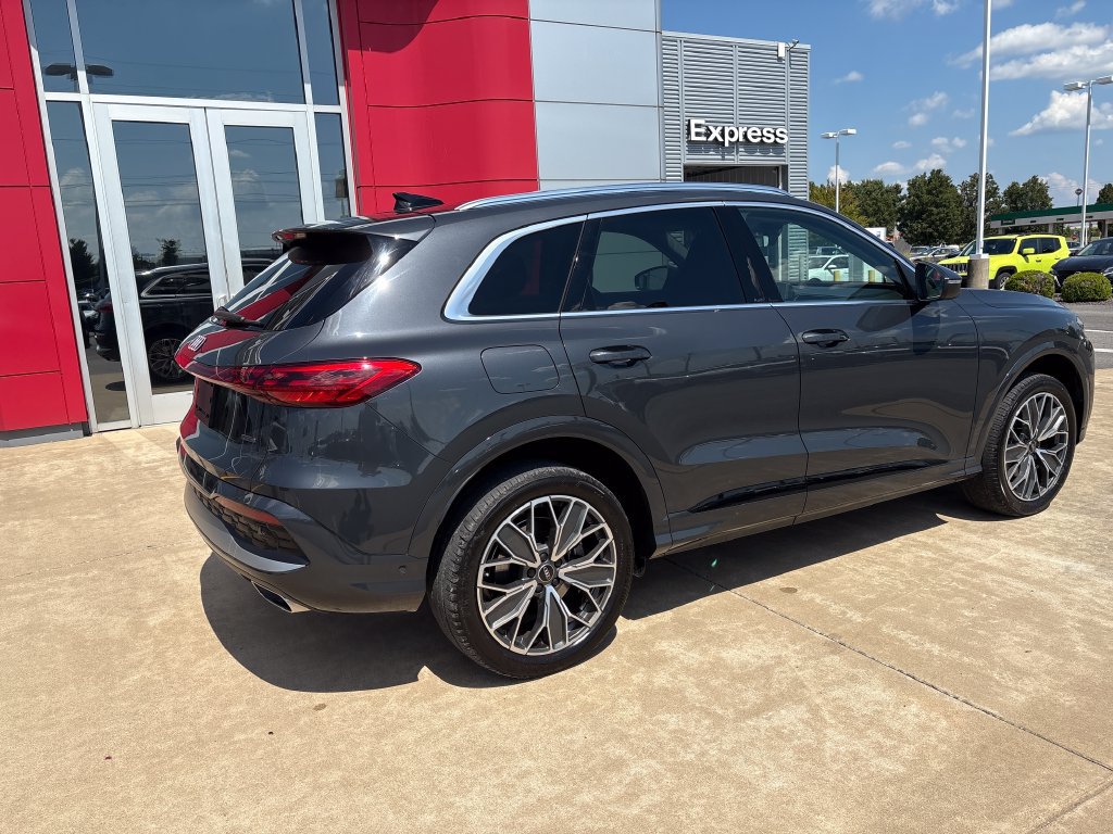Used 2025 Audi Q5 Premium Plus AWD/4WD image 5