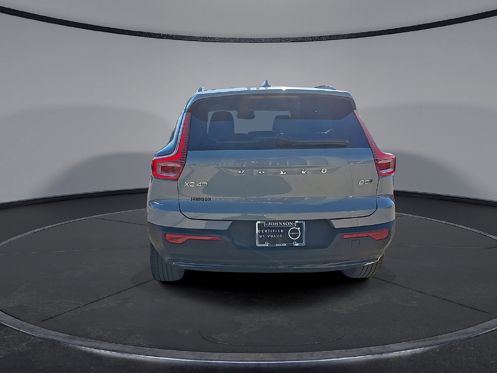 Certified 2026 Volvo XC40 B5 Plus AWD/4WD image 8