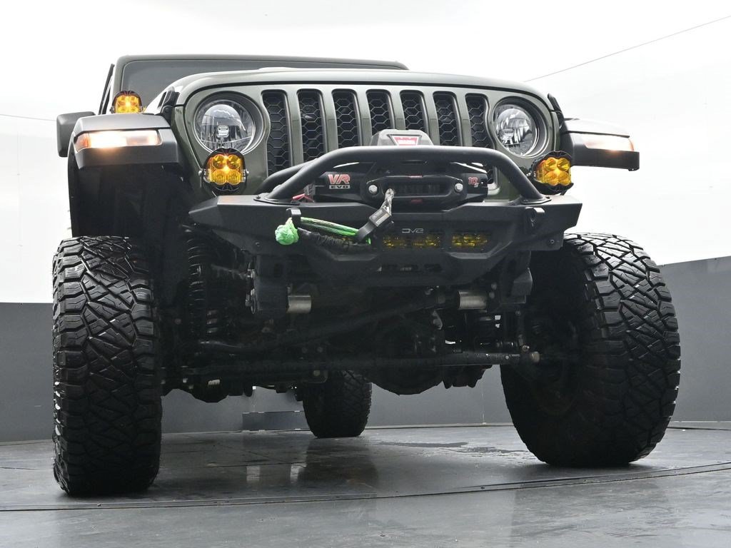 Used 2023 Jeep Gladiator Mojave w/ Cold Weather Group AWD/4WD image 38
