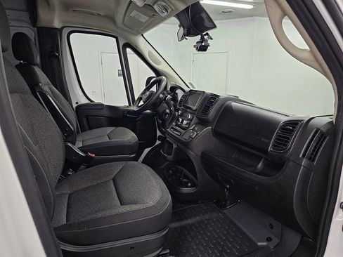 Used 2023 RAM ProMaster 2500 FWD image 23