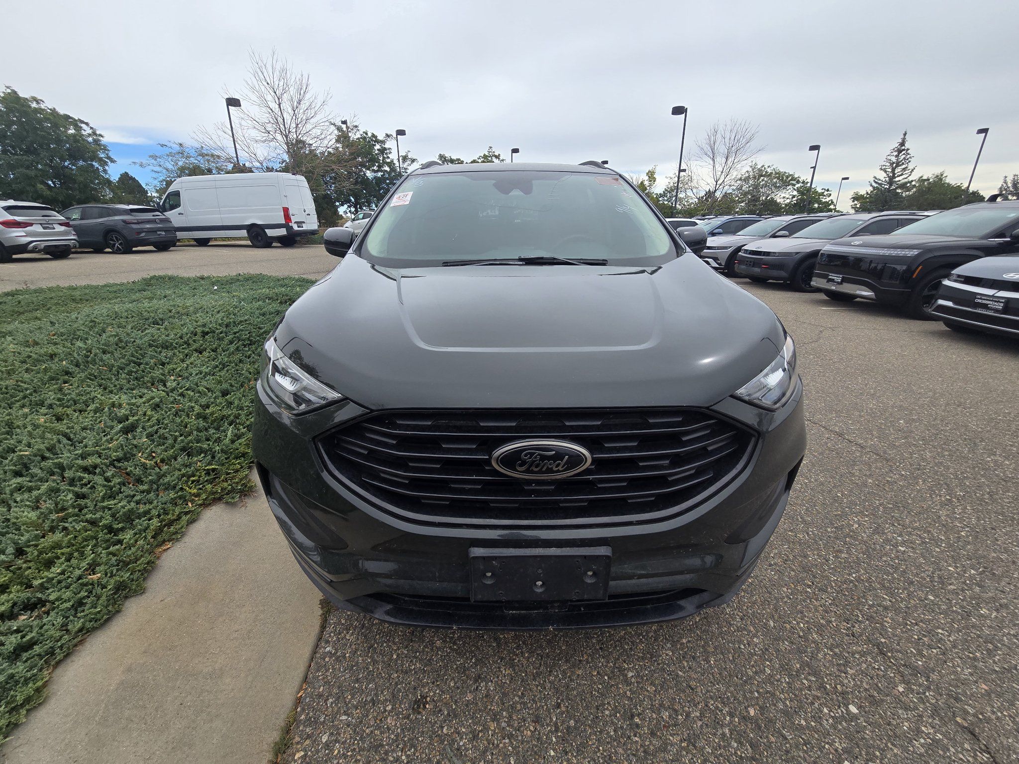 Used 2024 Ford Edge SE w/ Black Appearance Package AWD/4WD image 19