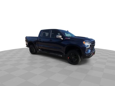 Used 2023 Chevrolet Silverado 1500 LT Trail Boss w/ LPO, Dark Essentials Package AWD/4WD image 2