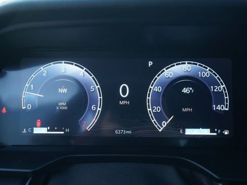 Used 2025 Jeep Grand Cherokee Laredo w/ Luxury Tech Group I image 30