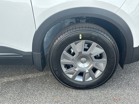 New 2026 Nissan Kicks S image 12