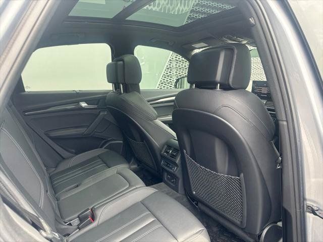 Used 2023 Audi SQ5 Prestige w/ Prestige Package AWD/4WD image 36