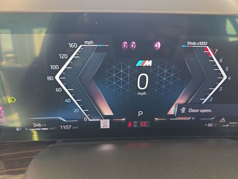 Used 2024 BMW X7 xDrive40i w/ Executive Package image 21