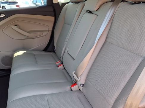 Used 2018 Ford Escape SE w/ Ford Safe & Smart Package FWD image 7