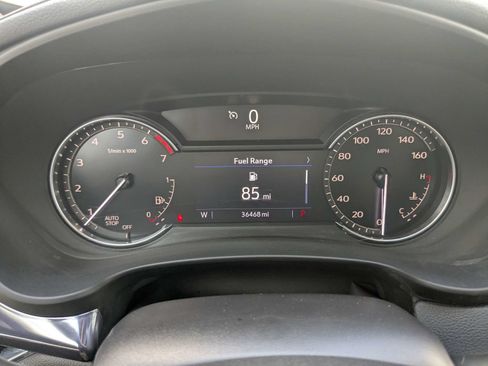 Used 2023 Cadillac XT4 Luxury w/ Cold Weather Package FWD image 31