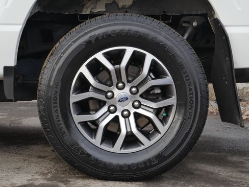 Certified 2022 Ford F150 Lariat w/ Trailer Tow Package image 19