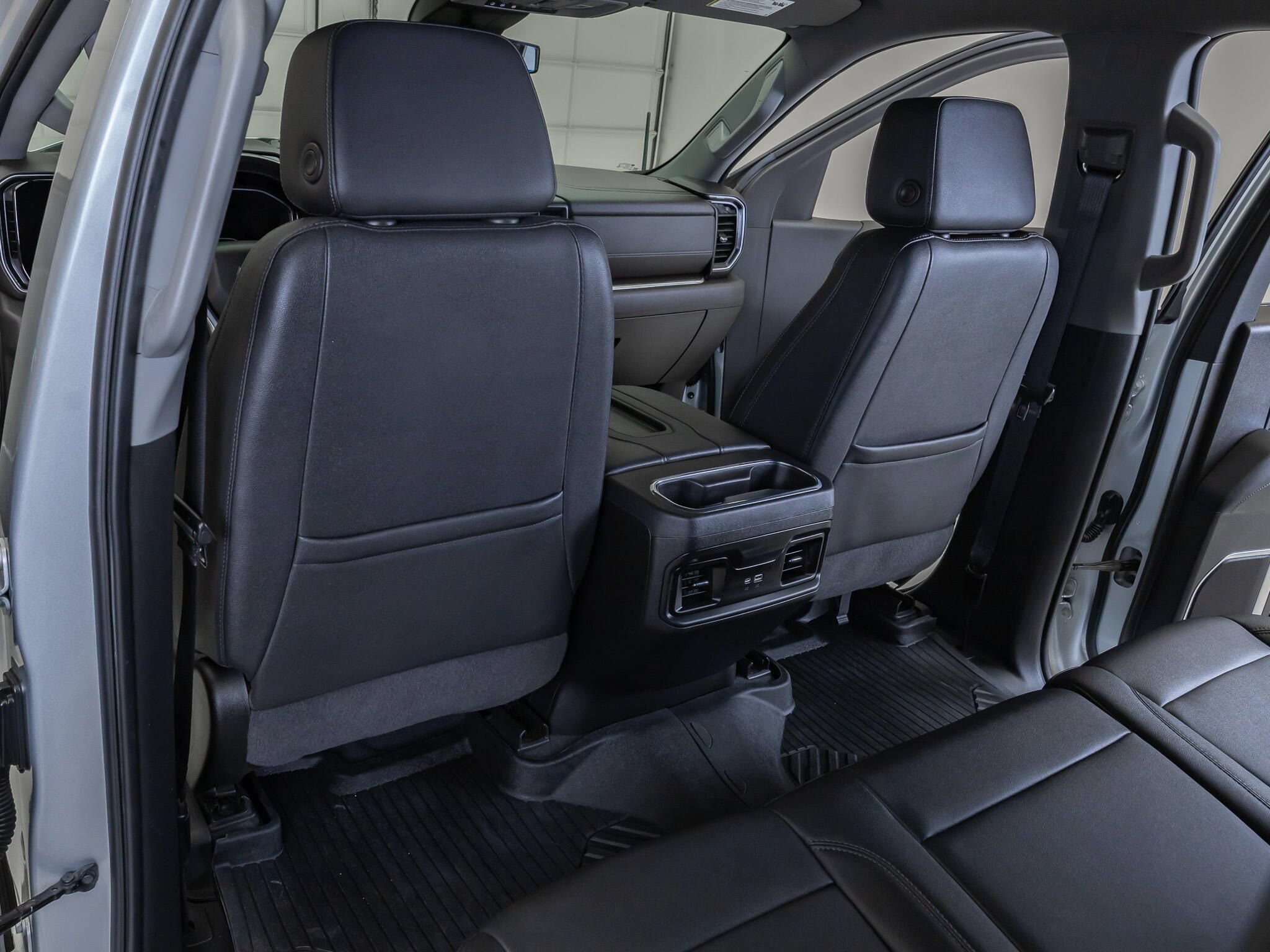 Used 2022 Chevrolet Silverado 1500 RST AWD/4WD image 33