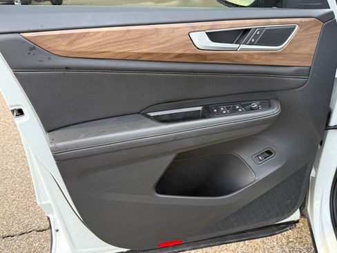 Used 2024 Volkswagen Atlas SE image 32