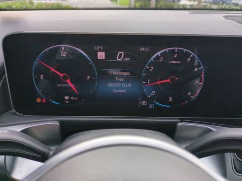 Used 2020 Mercedes-Benz GLB 250 4MATIC image 33