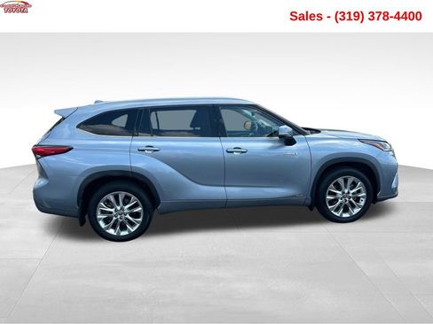 Used 2021 Toyota Highlander Limited AWD/4WD image 7
