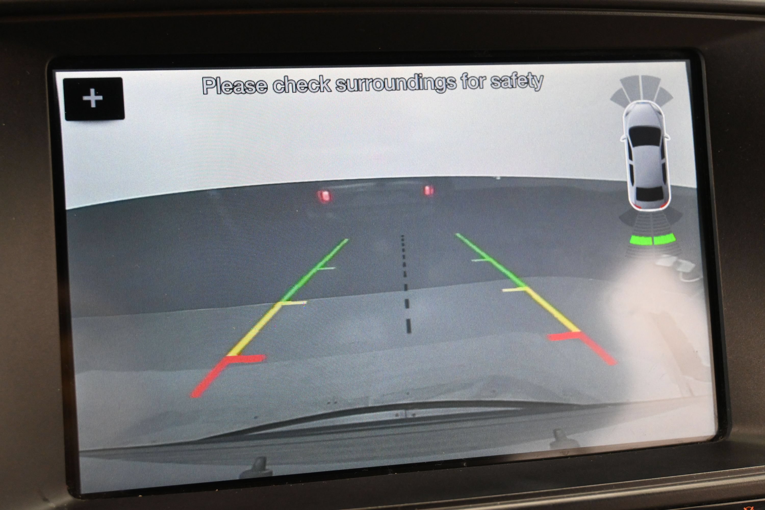 Used 2019 Ford Explorer XLT w/ Equipment Group 202A FWD image 17