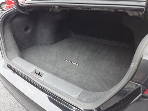 Used 2021 Nissan Sentra S FWD image 21