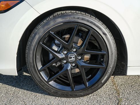 Used 2025 Honda Civic Sport image 12