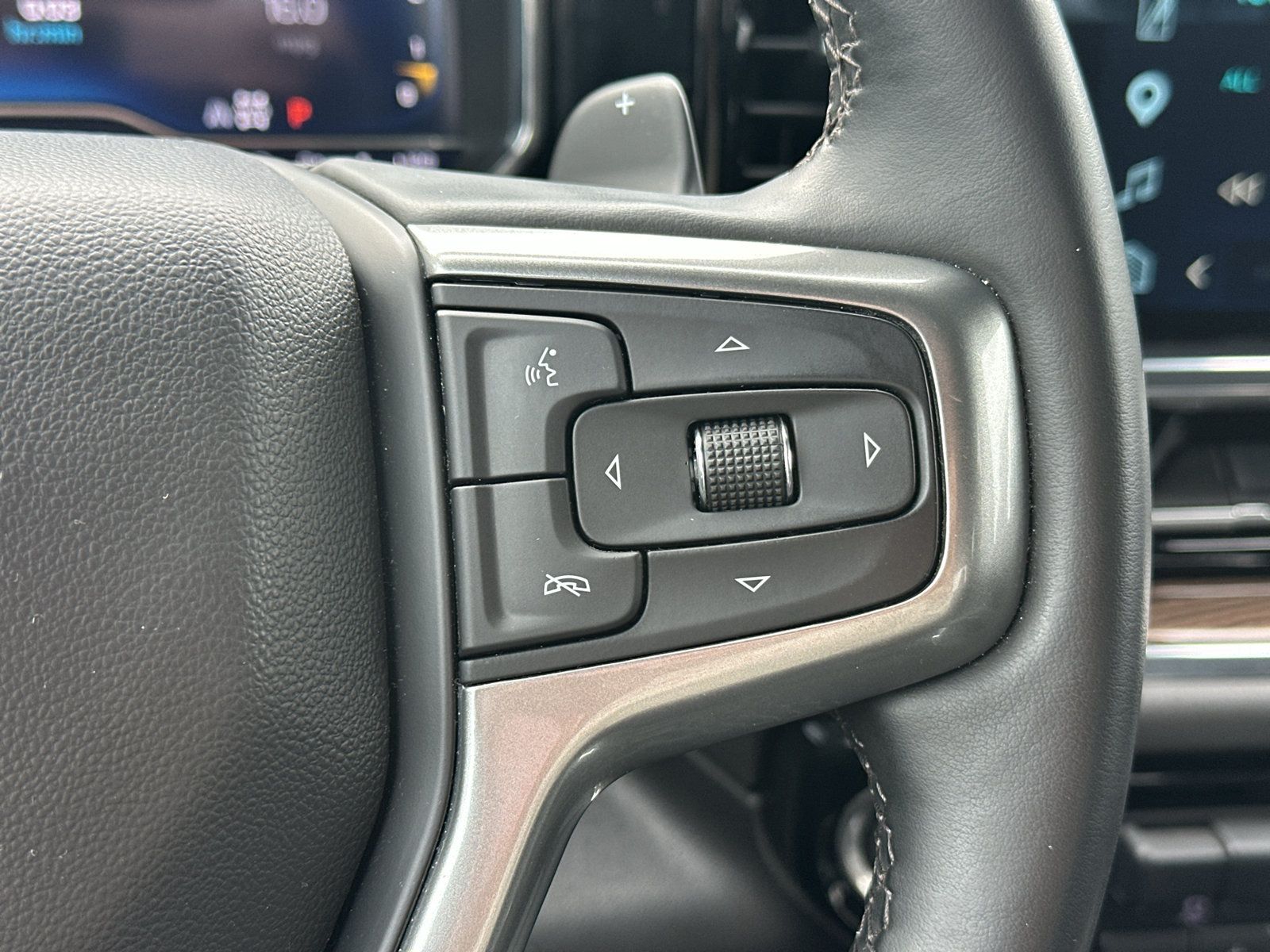 Used 2025 Chevrolet Silverado 1500 LT Trail Boss w/ Protection Package AWD/4WD image 19