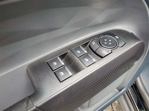 New 2025 Ford Maverick XL image 21