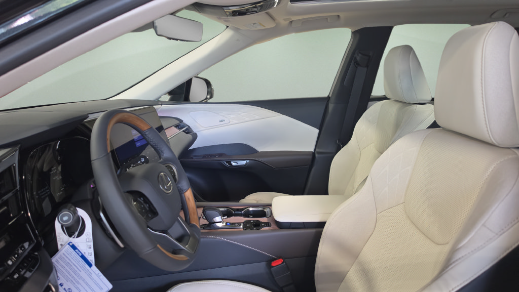 New 2026 Lexus RX 350 AWD/4WD image 15