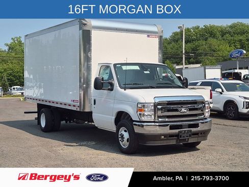 New 2027 Ford E-450 and Econoline 450 Super Duty w/ Driver's Safety Package RWD image 4