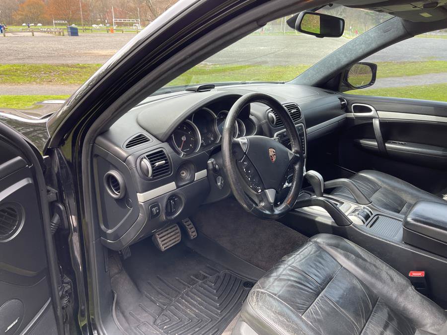 Used 2008 Porsche Cayenne Turbo AWD/4WD image 28