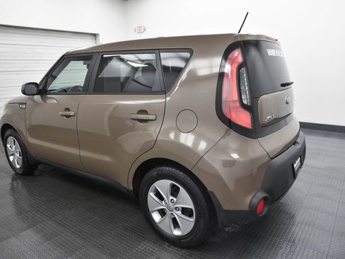 Used 2015 Kia Soul image 5