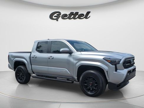 Used 2024 Toyota Tacoma SR5 RWD image 3