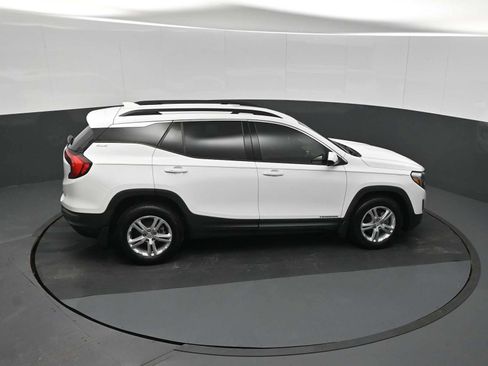 Used 2019 GMC Terrain SLE w/ Driver Convenience Package AWD/4WD image 17