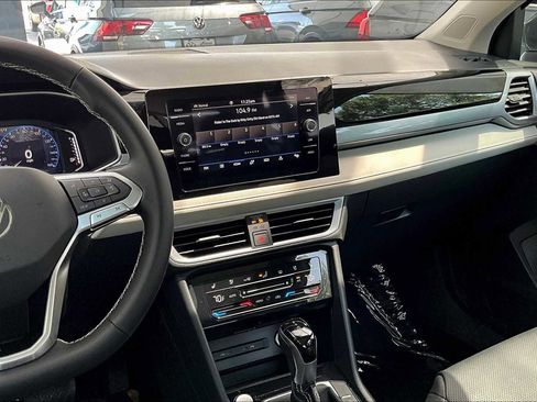 New 2025 Volkswagen Taos SEL image 6