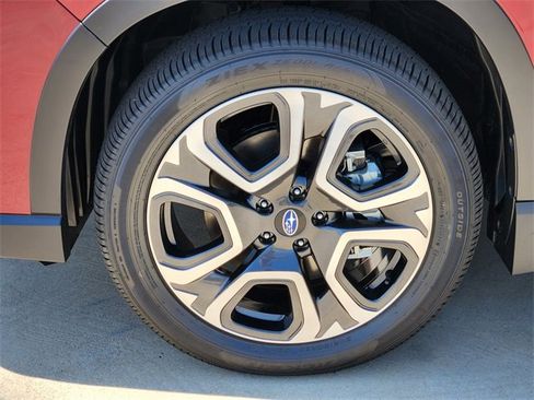 New 2025 Subaru Ascent Limited image 8