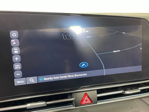 Certified 2025 Hyundai Elantra SEL image 8