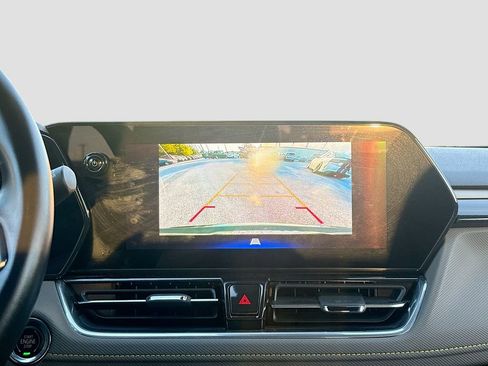 Used 2025 Chevrolet TrailBlazer ACTIV w/ Convenience Package image 13