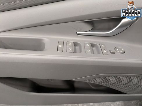 Used 2023 Hyundai Elantra SEL image 10