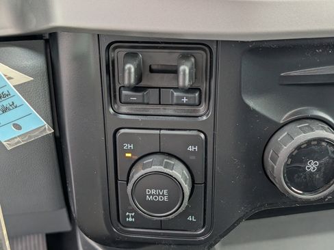 New 2026 Ford F250 XLT w/ 360-Degree Camera Package image 26