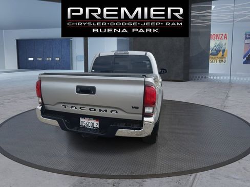 Used 2018 Toyota Tacoma TRD Off-Road RWD image 7
