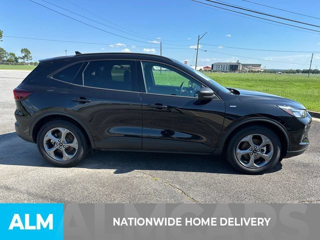Used 2026 Ford Escape ST-Line FWD image 4