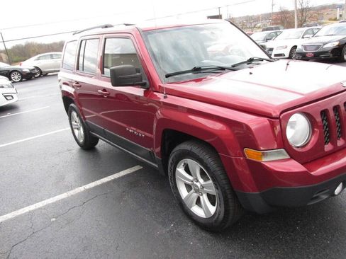 Used 2014 Jeep Patriot Latitude FWD image 45