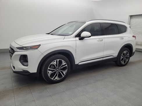 Used 2019 Hyundai Santa Fe AWD image 2
