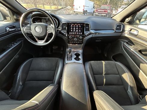 Used 2020 Jeep Grand Cherokee Trailhawk AWD/4WD image 23