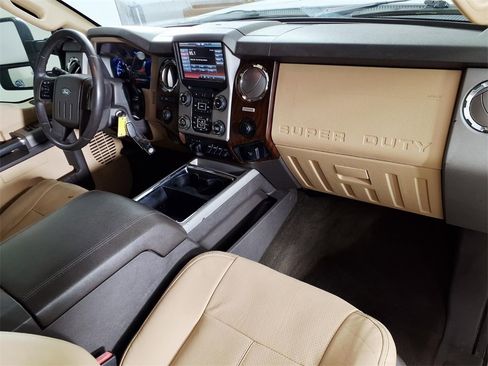 Used 2016 Ford F250 Lariat w/ Lariat Ultimate Package image 12