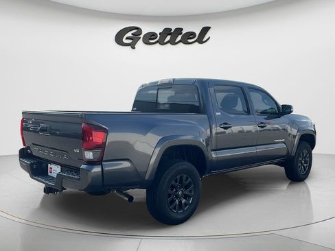 Used 2023 Toyota Tacoma SR5 w/ Technology Package RWD image 5