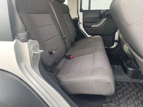 Used 2012 Jeep Wrangler Unlimited Sport image 14
