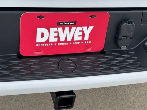 New 2026 RAM 1500 Laramie AWD/4WD image 36