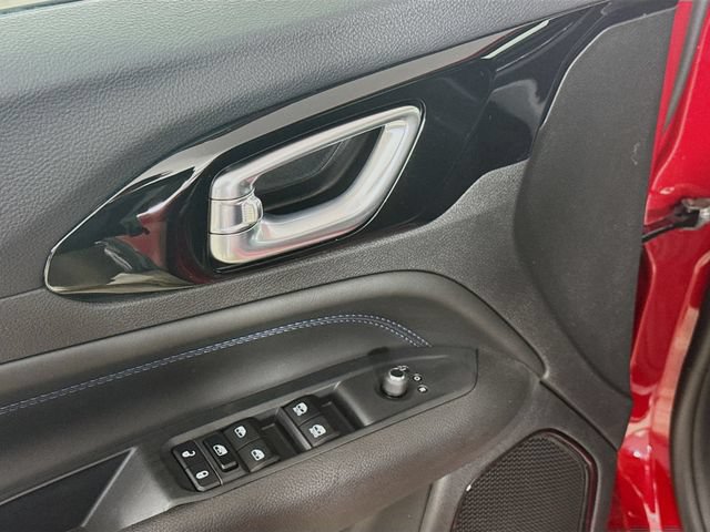 New 2026 Jeep Compass Latitude AWD/4WD image 18